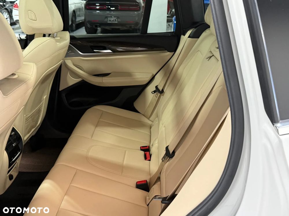 BMW X3 - 18
