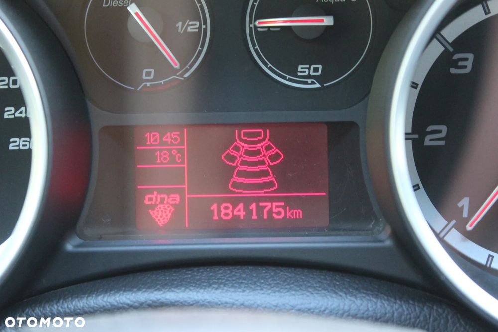 Alfa Romeo Giulietta 1.6 JTDM 16V - 35