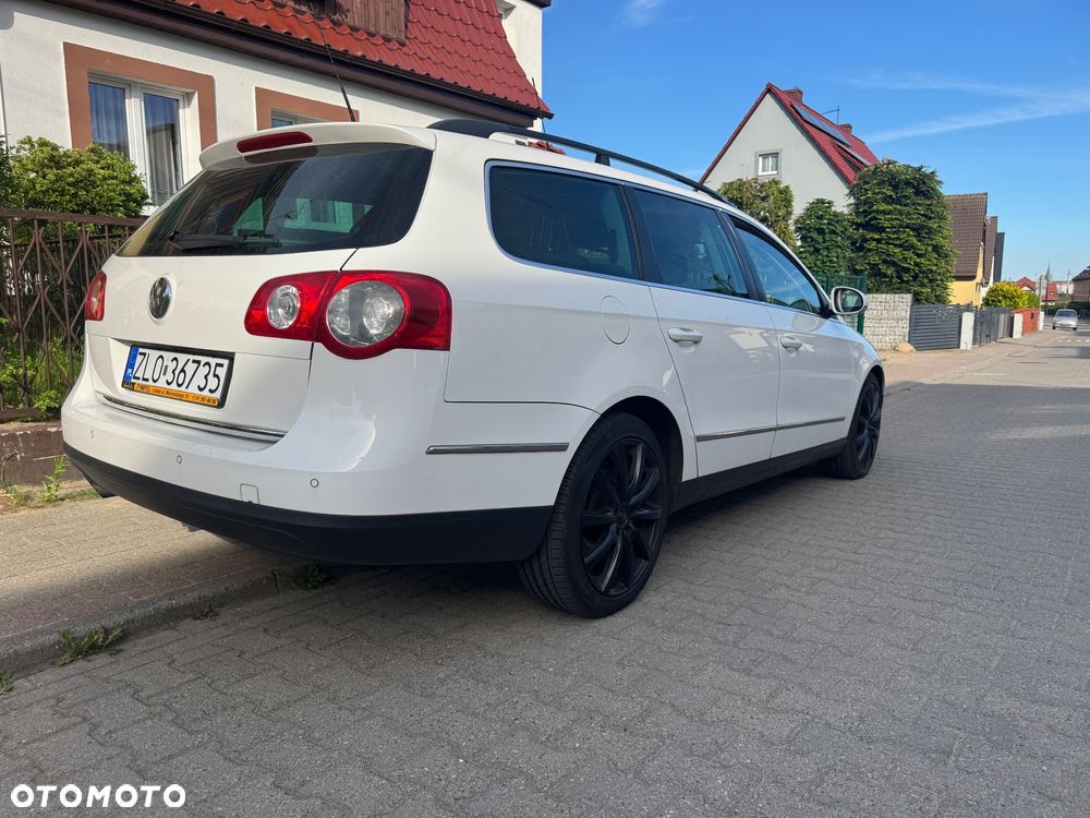 Volkswagen Passat 2.0 TDI DPF DSG Trendline - 3