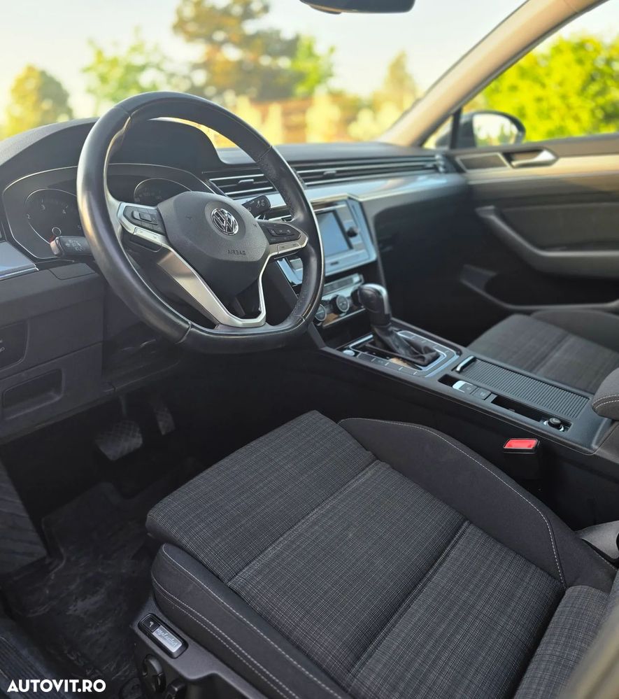Volkswagen Passat 2.0 TDI DSG Comfortline - 21