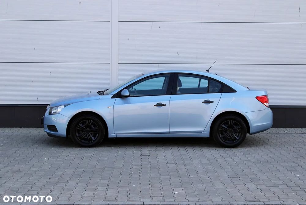 Chevrolet Cruze 1.6 LS+ - 5