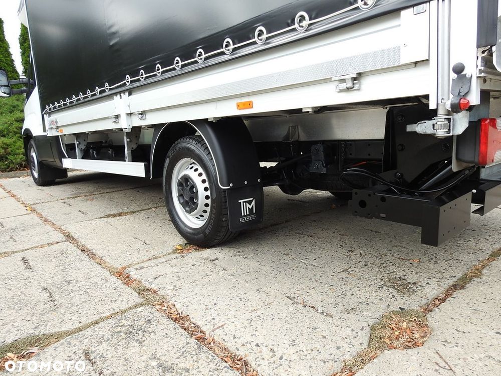 Iveco DAILY 35S18 PLANDEKA WINDA 8 PALET TEMPOMAT KLIMATYZACJA  180KM - 19