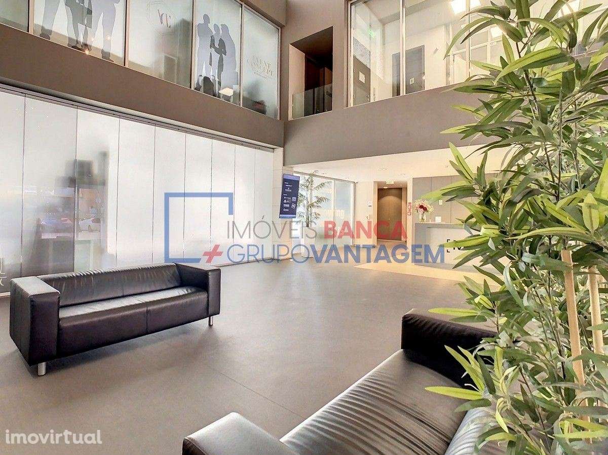 Espaço de escritório com 91m2 nas Colinas do Cruzeiro - Odivelas - Grande imagem: 4/18