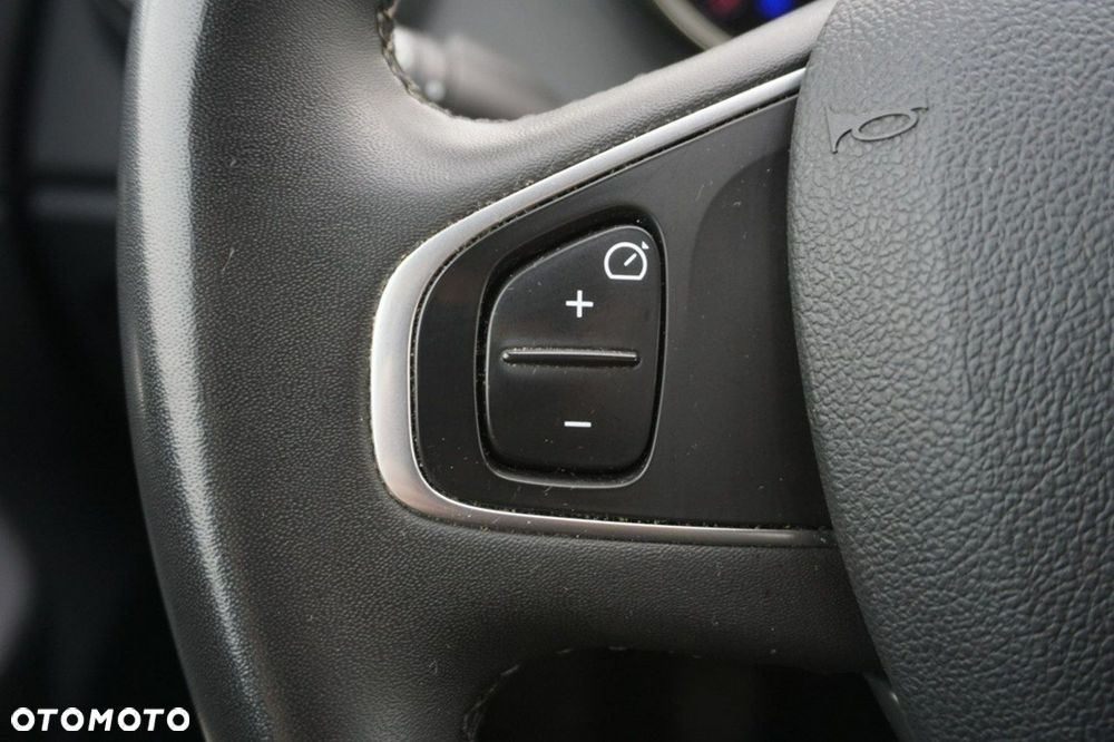Renault Captur - 17