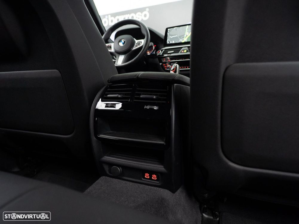 BMW 520 d Pack Desportivo M Auto - 41