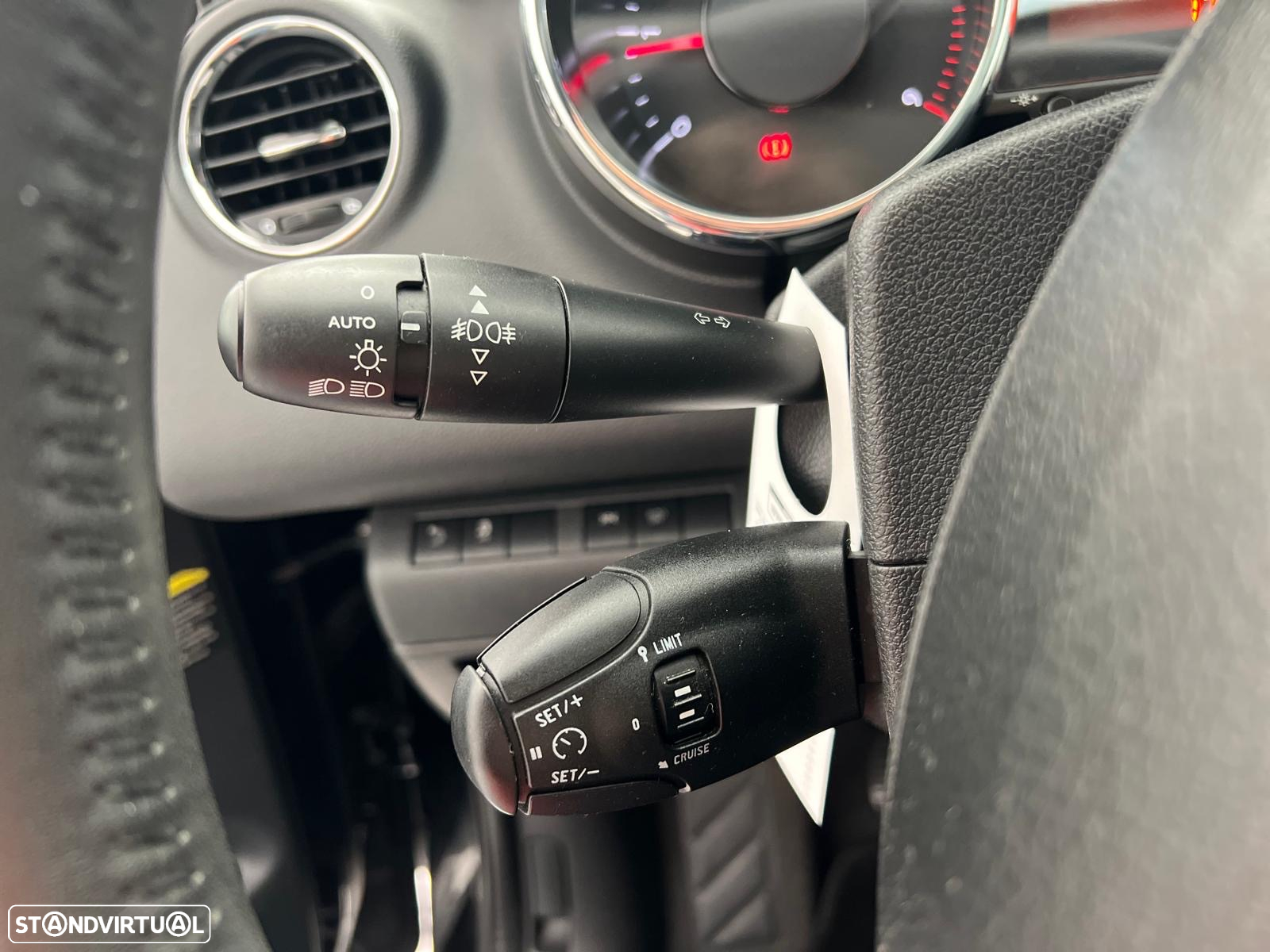Peugeot 5008 1.6 BlueHDi Style - 18