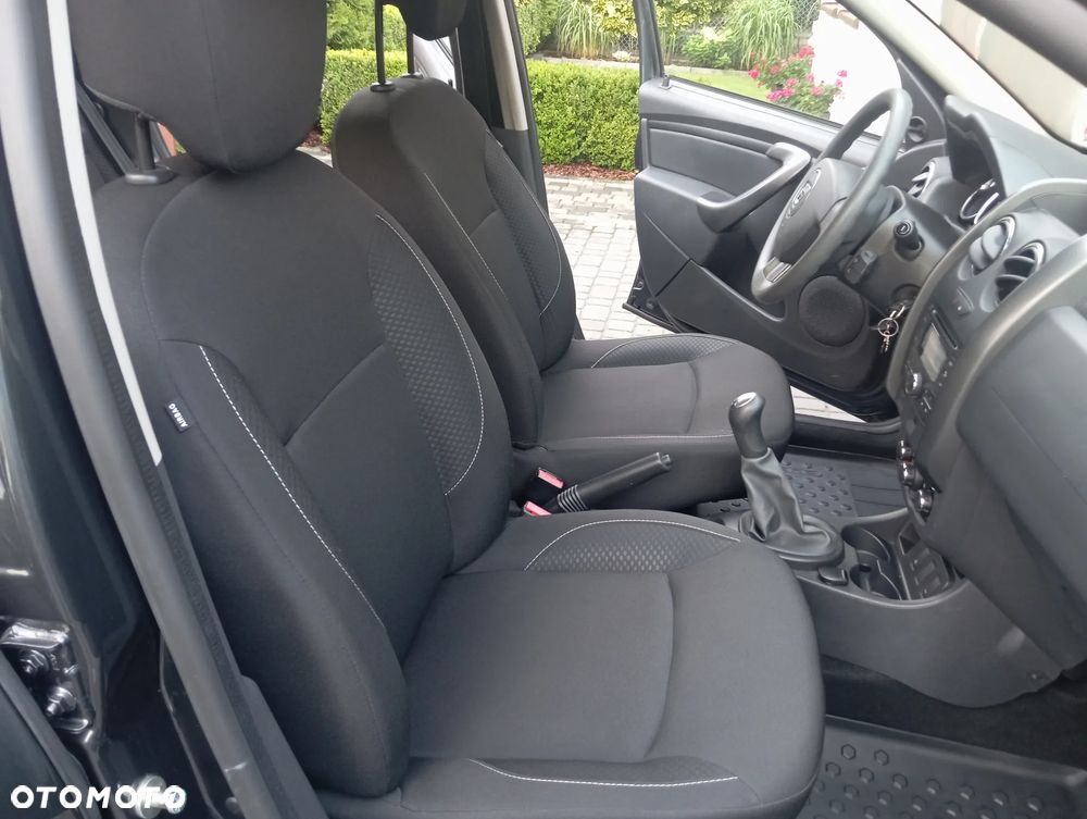 Dacia Duster 1.6 SCe Laureate S&S - 31