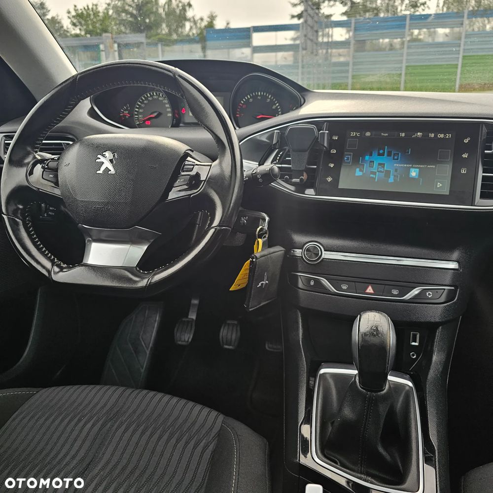 Peugeot 308 - 11
