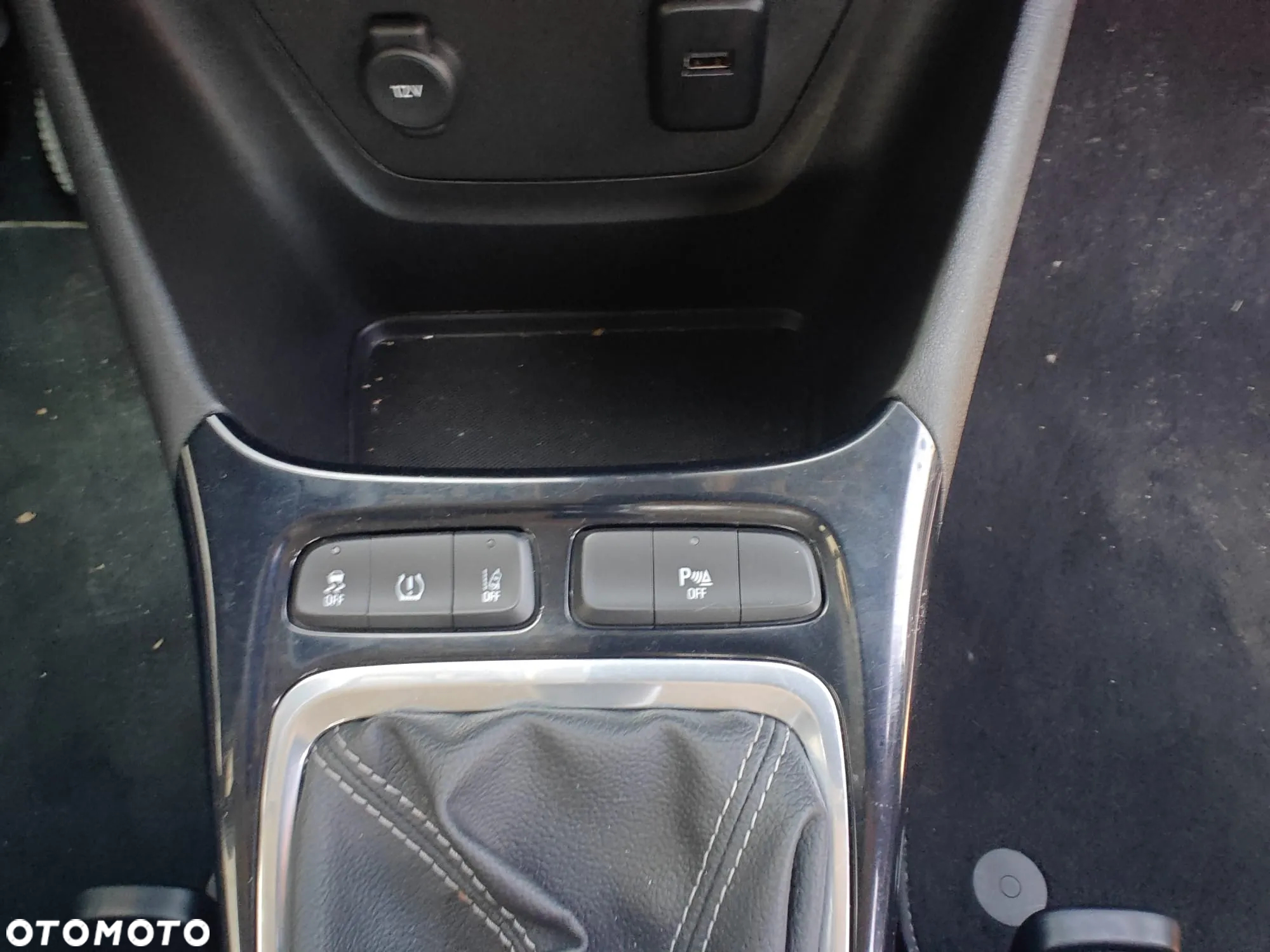 Opel Crossland X - 12