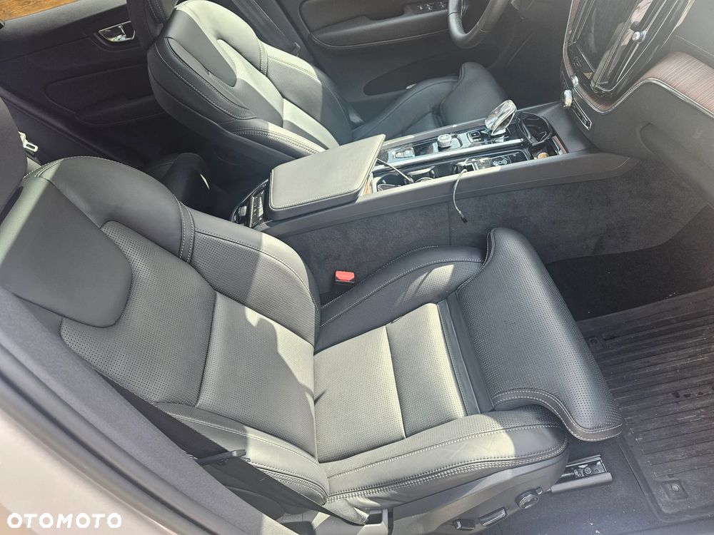 Volvo XC 60 B6 B AWD Geartronic RDesign - 13