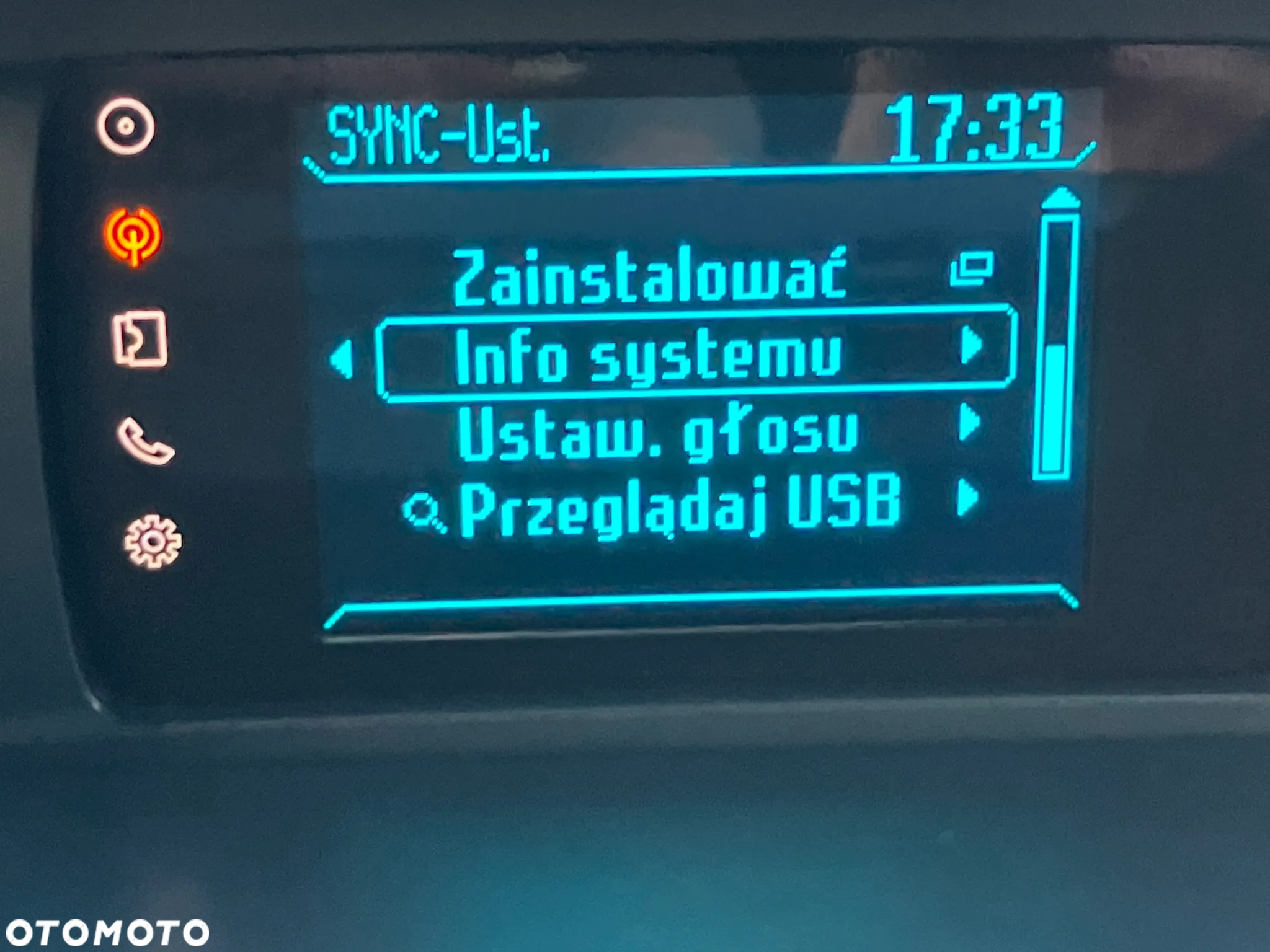 Ford C-MAX 1.6 Ti-VCT SYNC Edition - 28