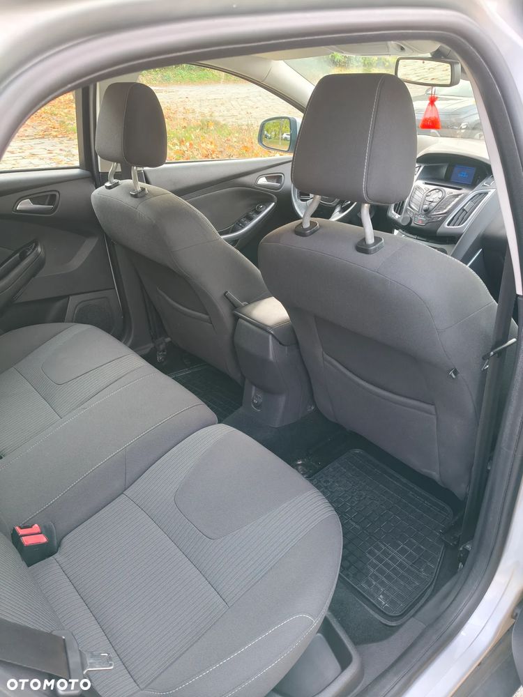 Ford Focus - 10