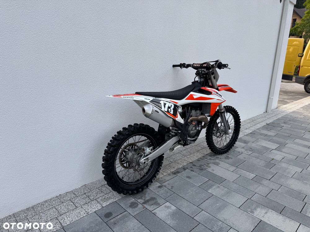 KTM SXF - 10