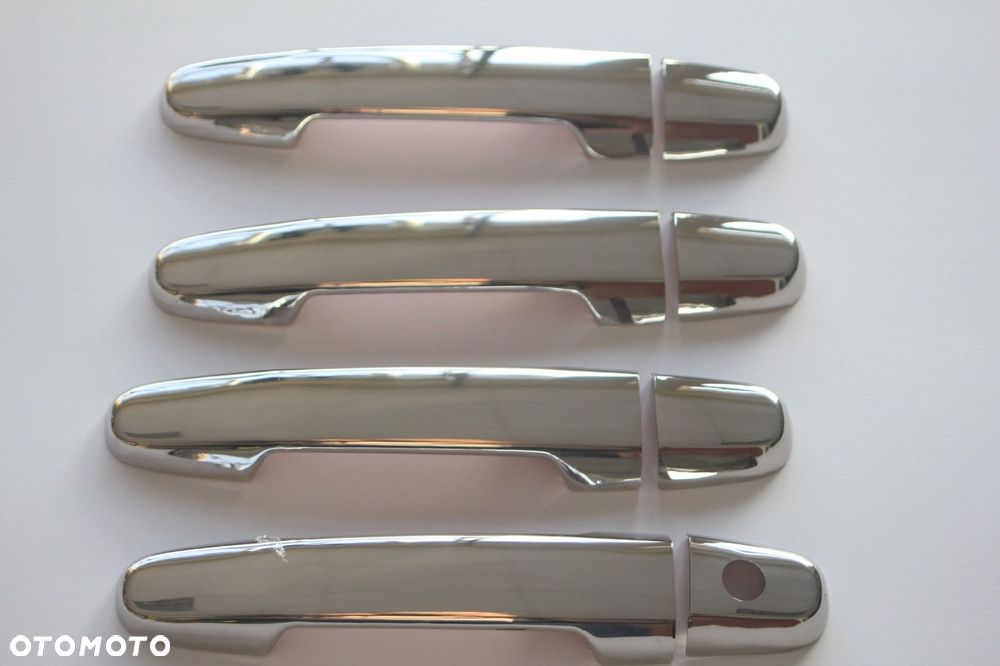 NAKŁADKI NA KLAMKI TOYOTA YARIS II 05-2011