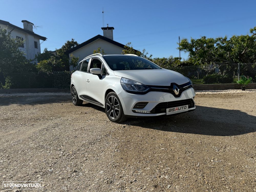 Renault Clio Sport Tourer (Energy) dCi 90 Bose Edition - 4