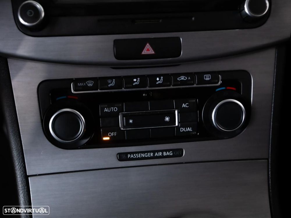 VW Passat Variant - 15