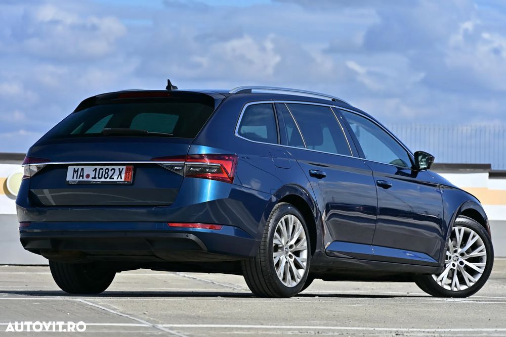 Skoda Superb Combi 2.0 TDI DSG Premium Edition - 6