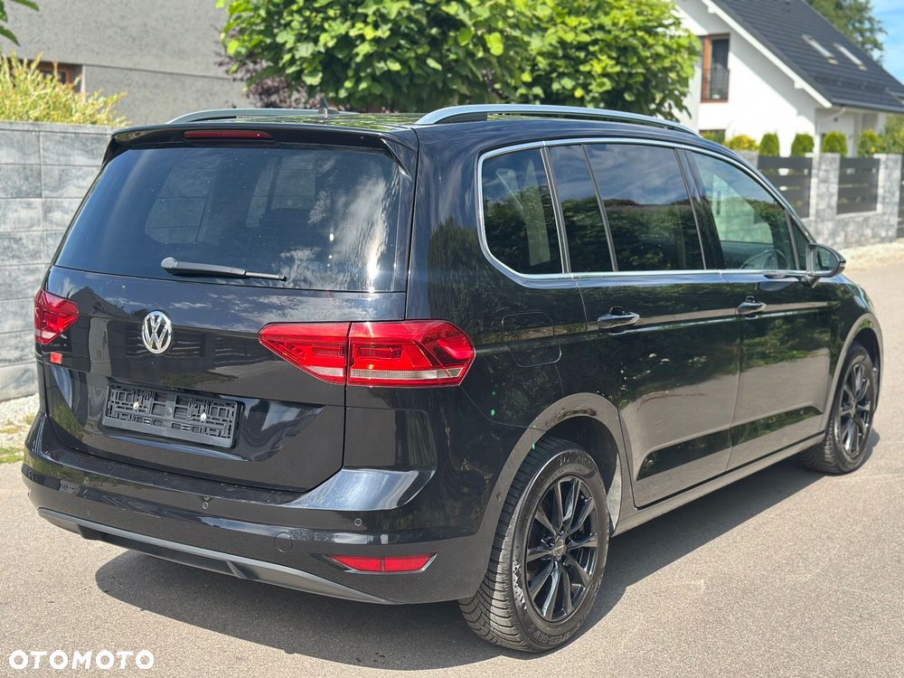 Volkswagen Touran 1.5 TSI EVO Comfortline - 10