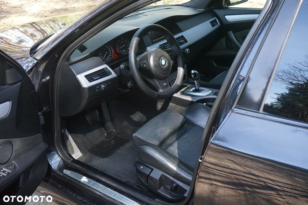 BMW Seria 5 525d xDrive Edition Sport - 12