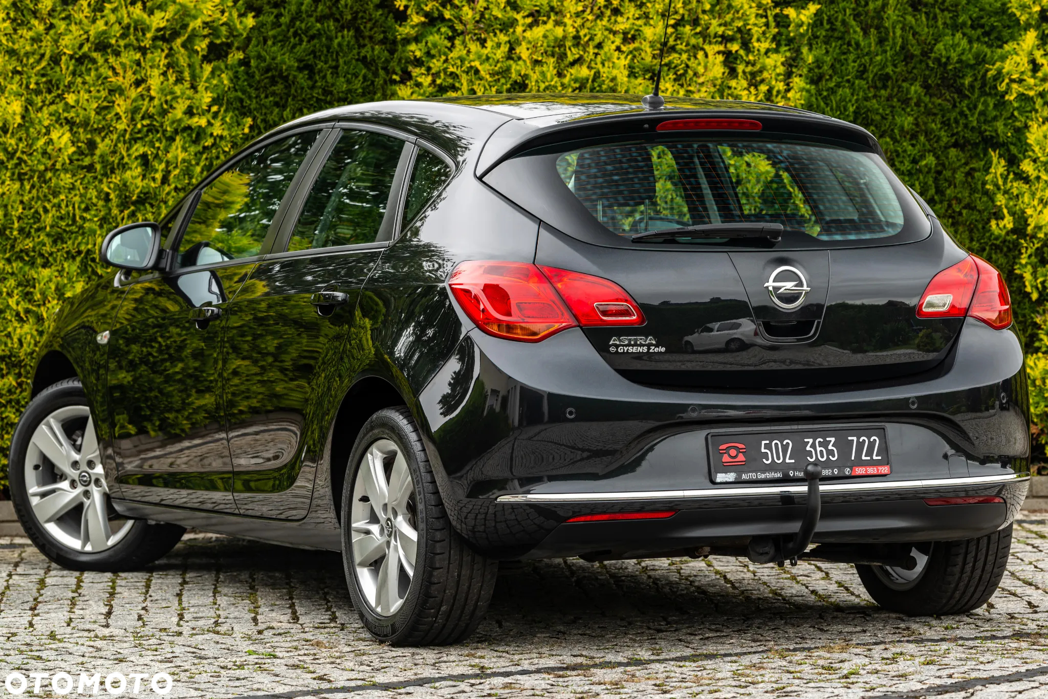 Opel Astra IV GTC 1.4 Active - 4