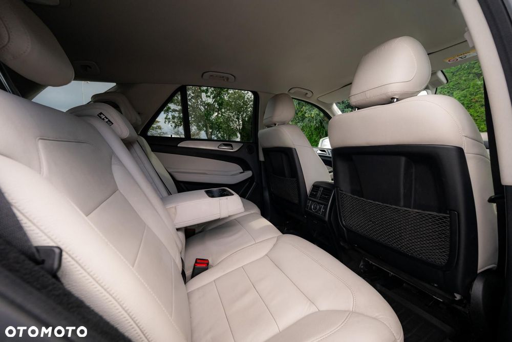 Mercedes-Benz GLE 350 d 4-Matic - 32