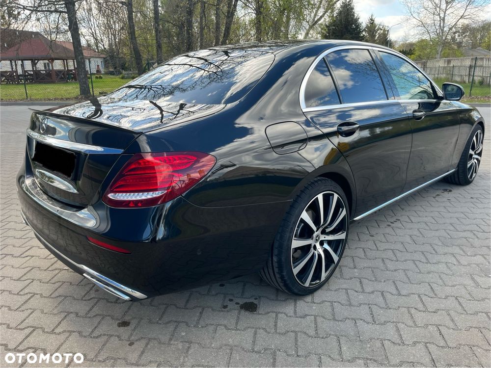 Mercedes-Benz Klasa E 220 d 9G-TRONIC Avantgarde - 5