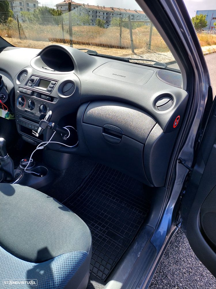 Toyota Yaris 1.0 Final Edition - 10