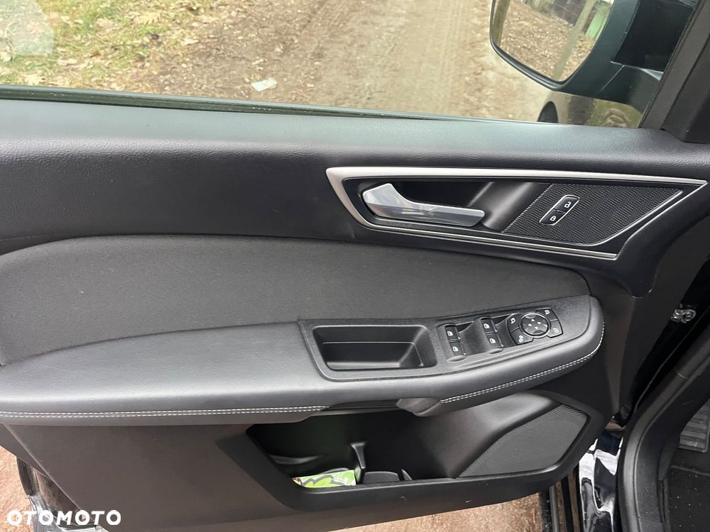 Ford S-Max 1.5 EcoBoost Titanium - 19
