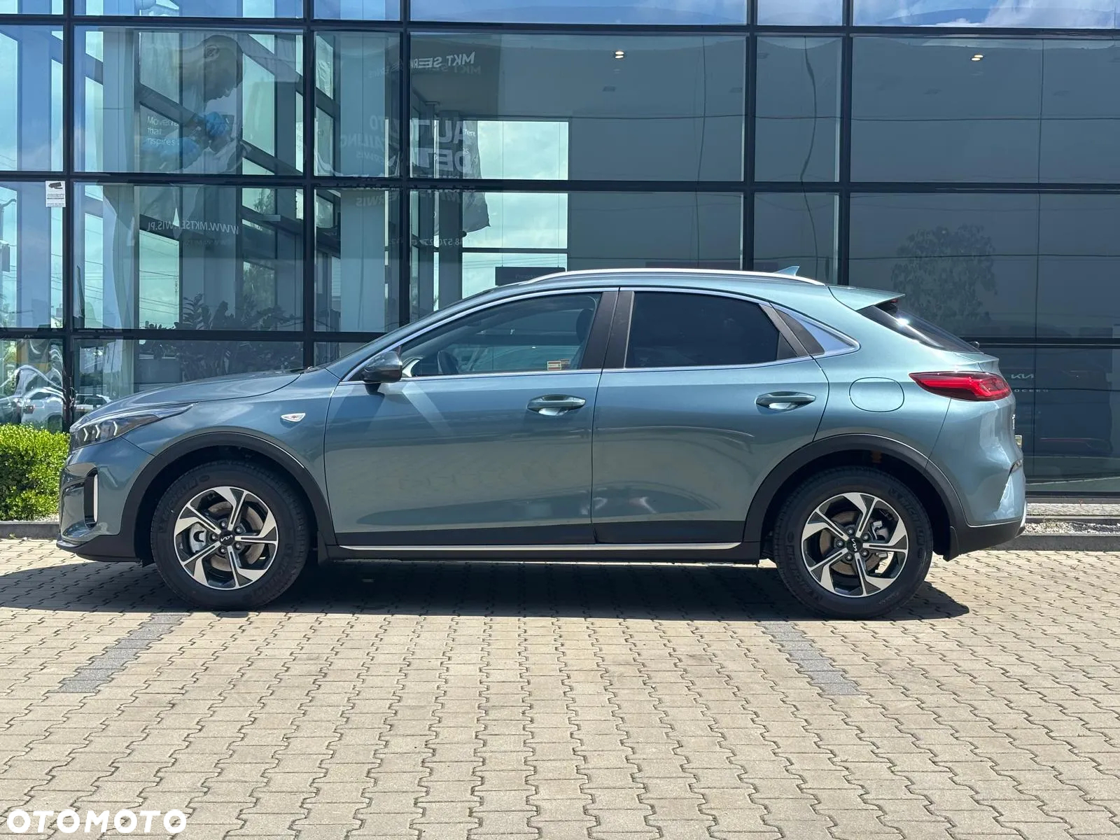Kia XCeed 1.5 T-GDI M - 3