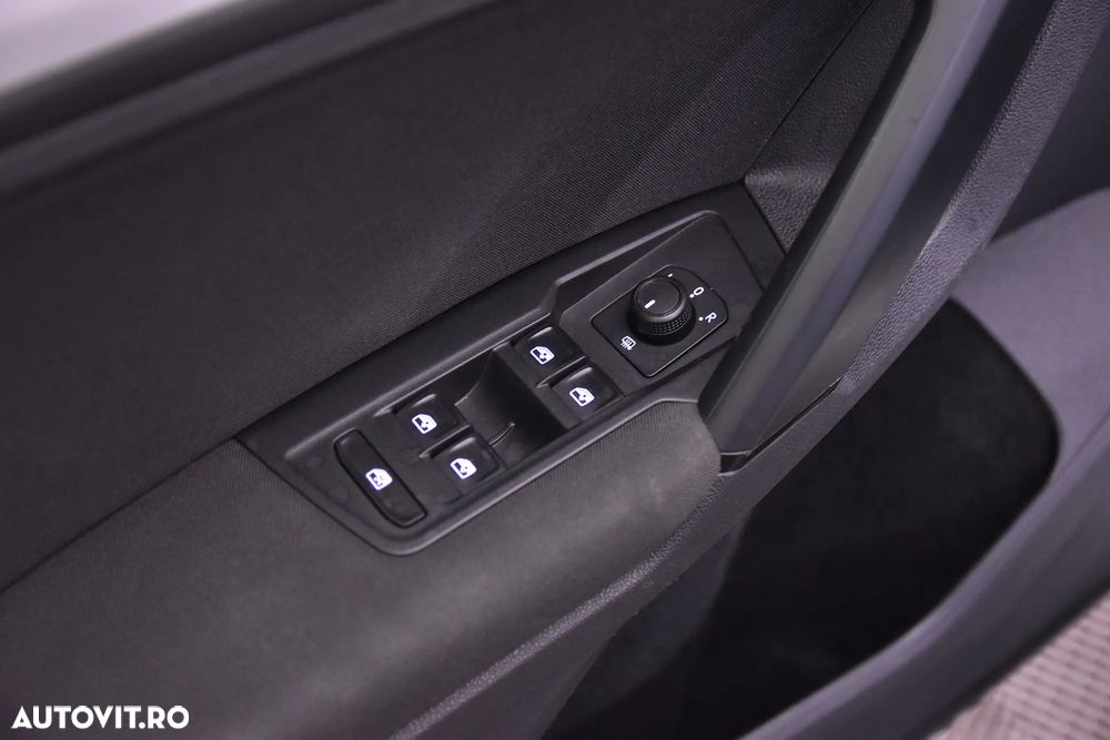 Volkswagen Tiguan - 14