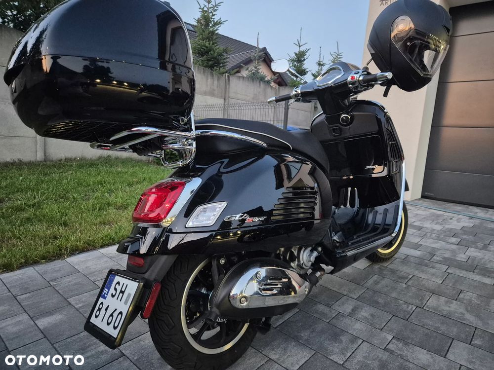 Piaggio Vespa - 3