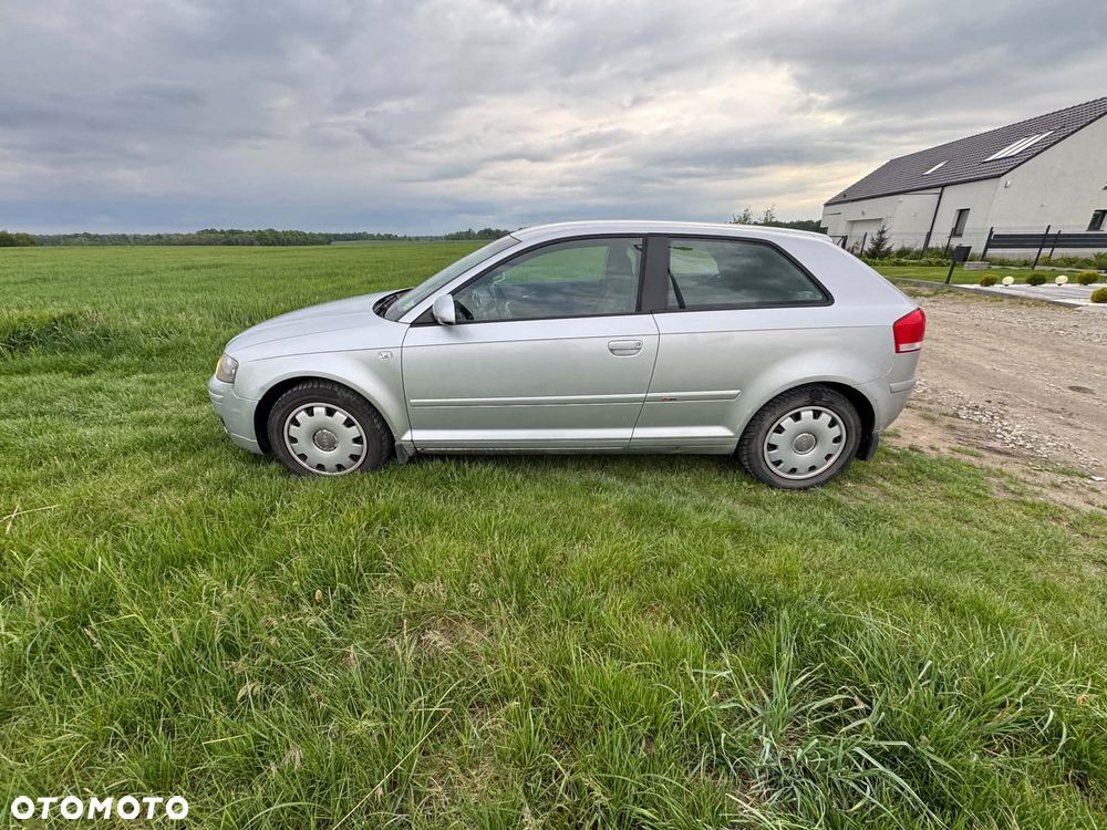 Audi A3 3-drzwiowe 1.6 Ambiente - 17