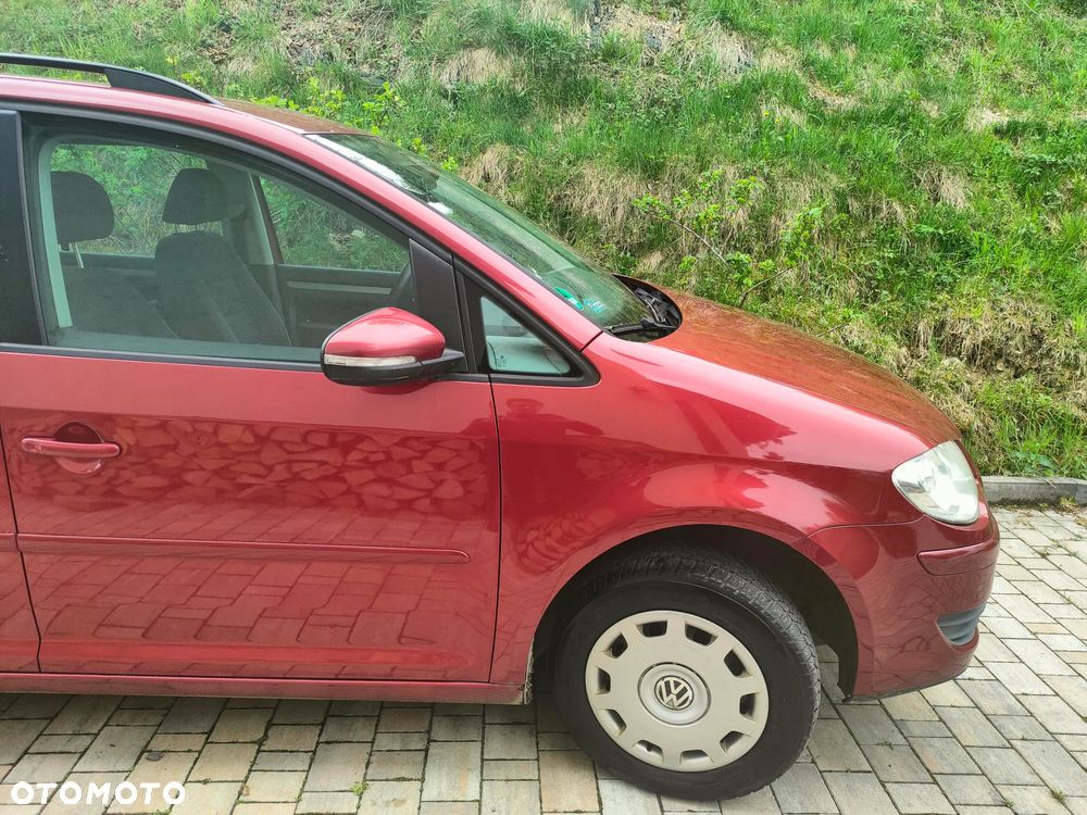 Volkswagen Touran 1.6 - 8