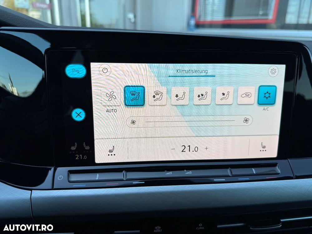 Volkswagen Golf 2.0 TDI SCR DSG Life - 31