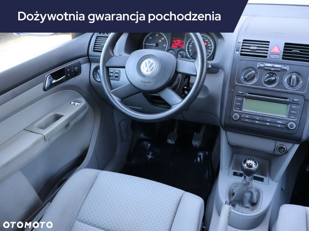 Volkswagen Touran - 9