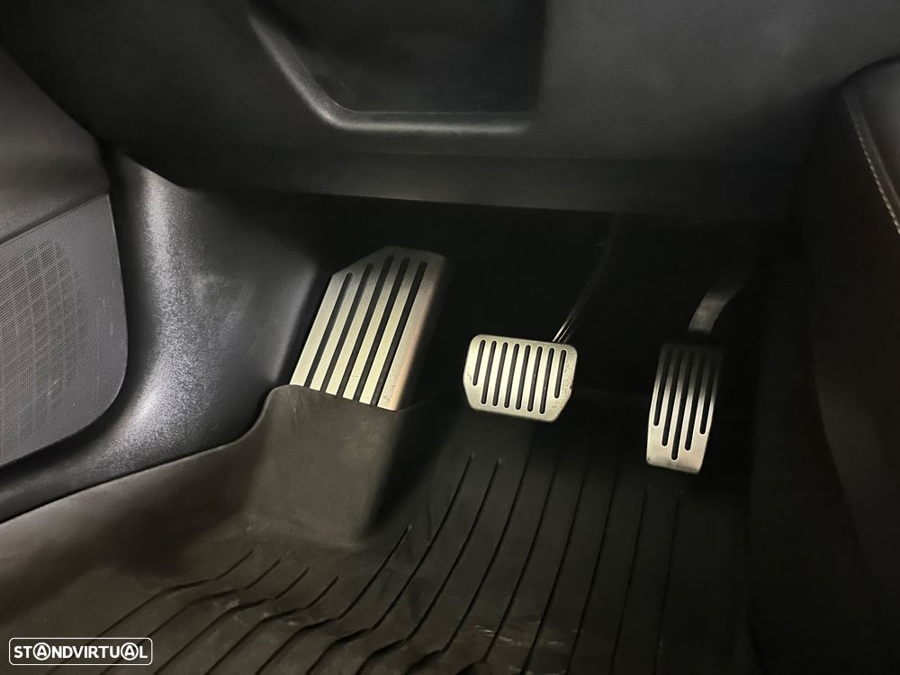Tesla Model 3 - 17