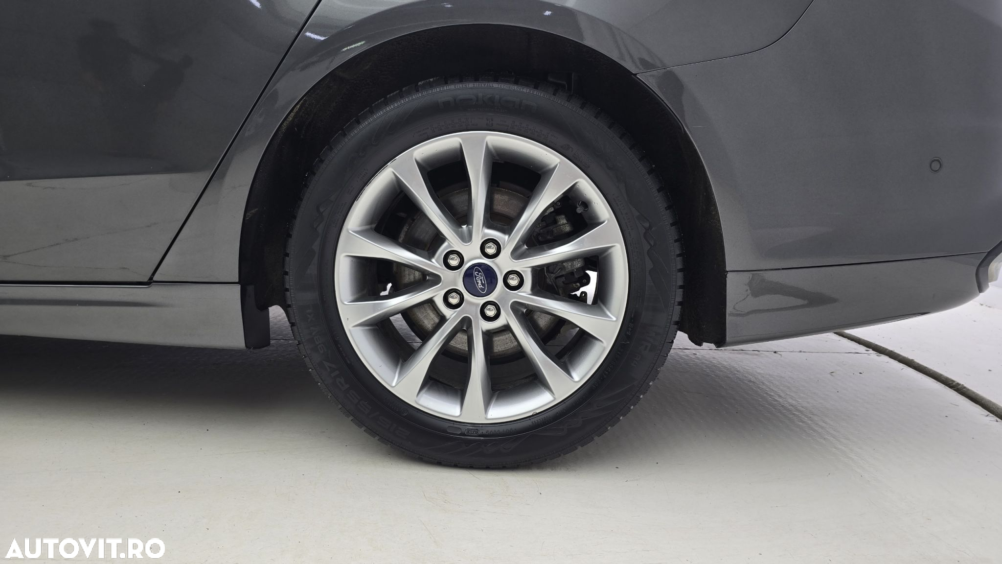 Ford Mondeo - 22