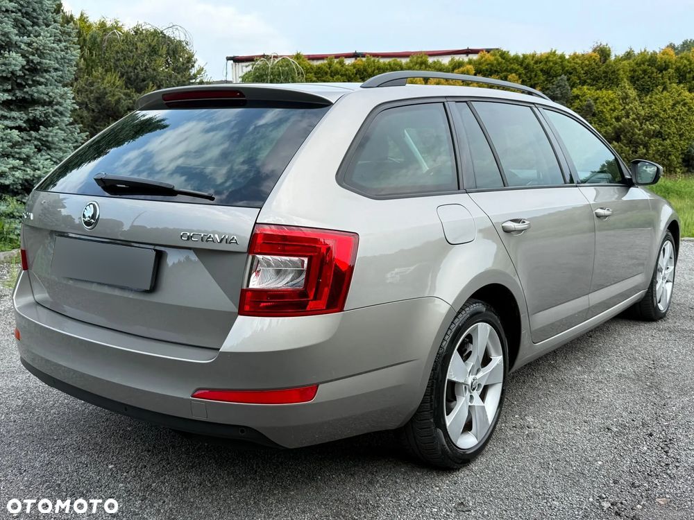 Skoda Octavia 2.0 TDI SCR Style DSG - 1