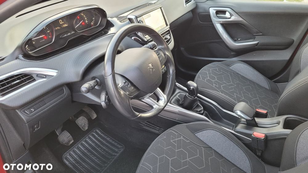 Peugeot 2008 1.2 Pure Tech Active - 6