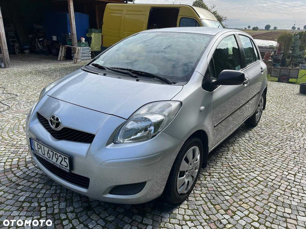 Toyota Yaris - 2