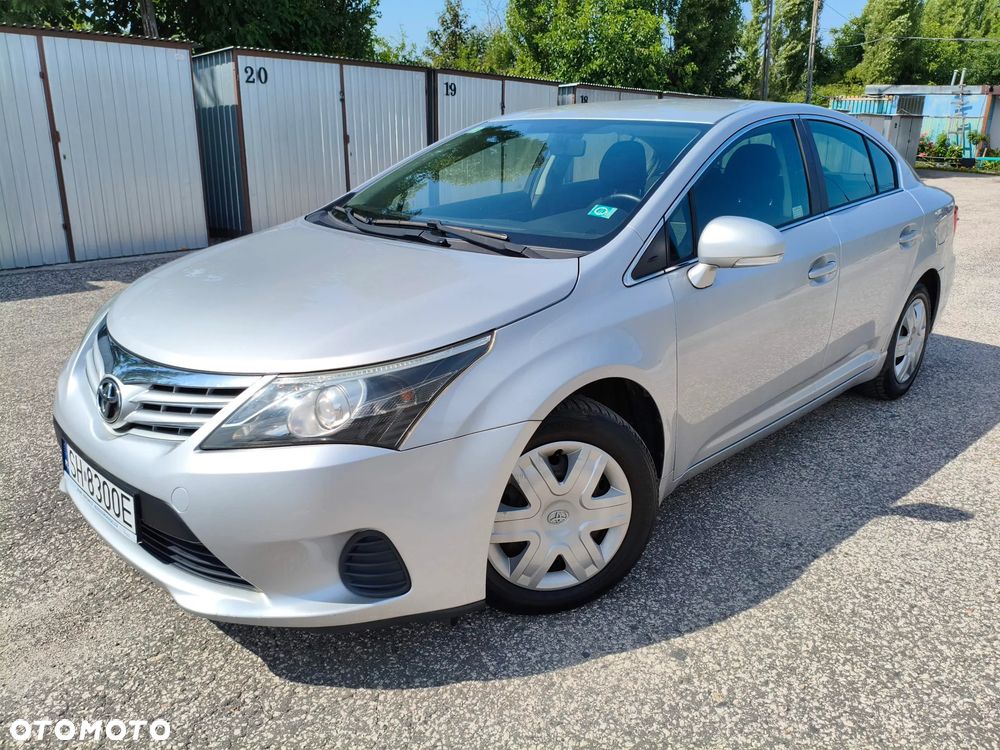 Toyota Avensis 1.8 Active - 4