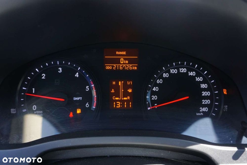 Toyota Avensis 2.2 D-4D Premium - 8