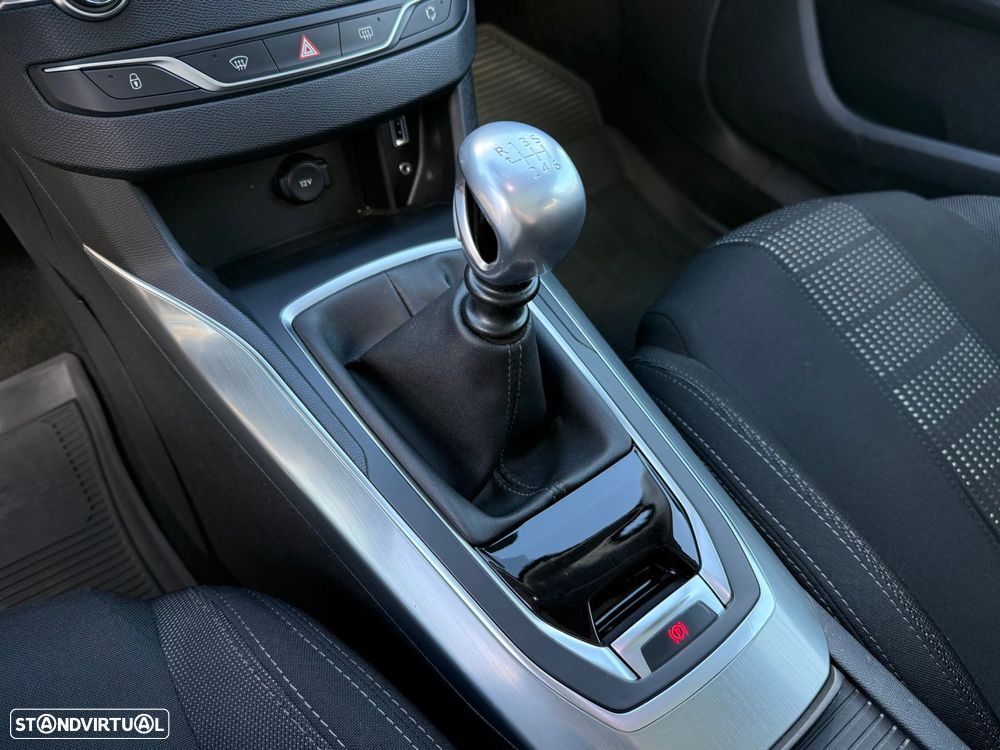 Peugeot 308 SW 1.6 BlueHDi Allure - 17