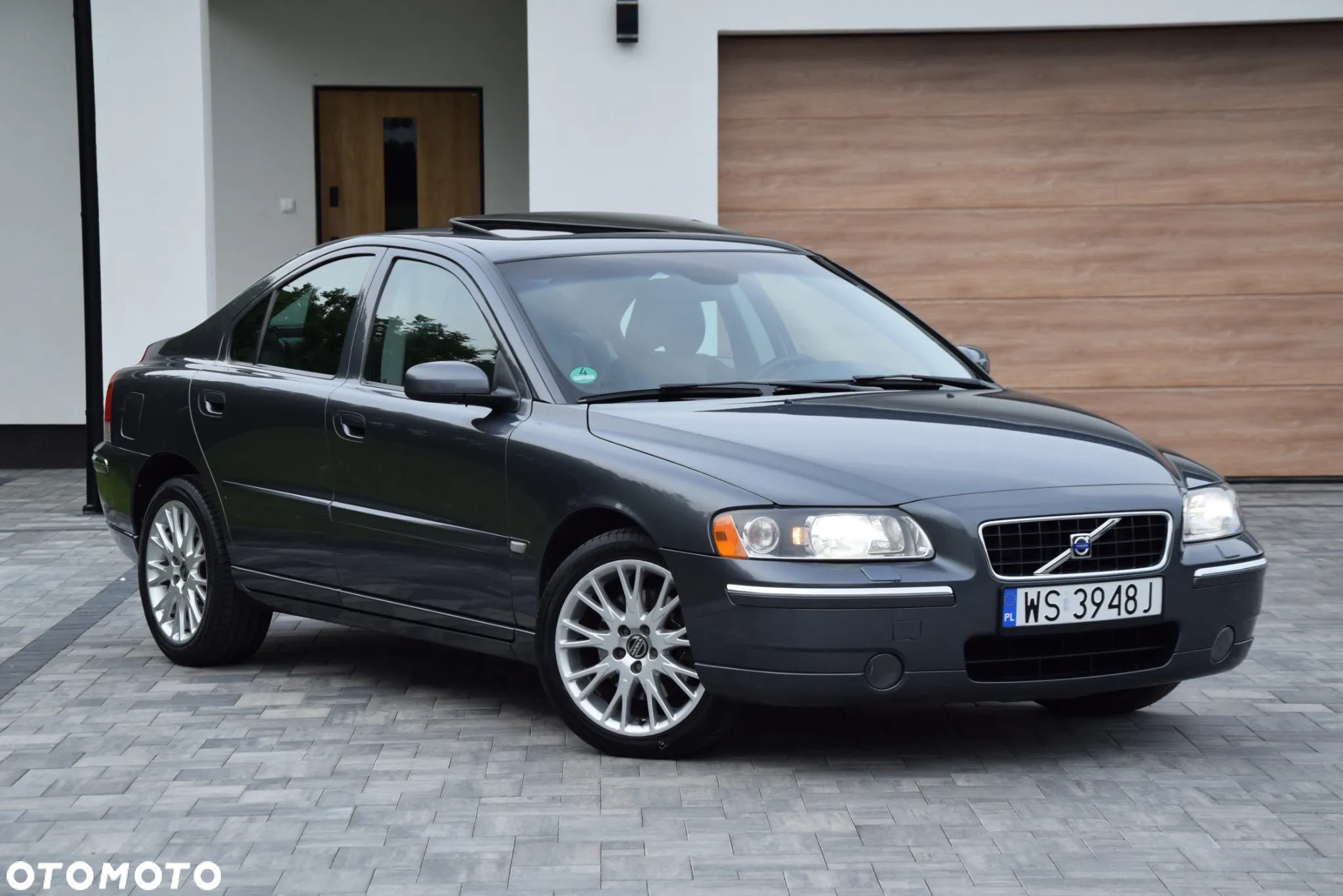 Volvo S60 2.5T Summum - 2