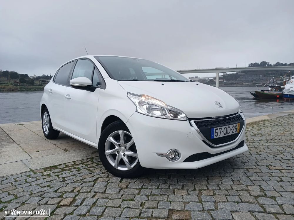 Peugeot 208 1.4 HDi Active - 1