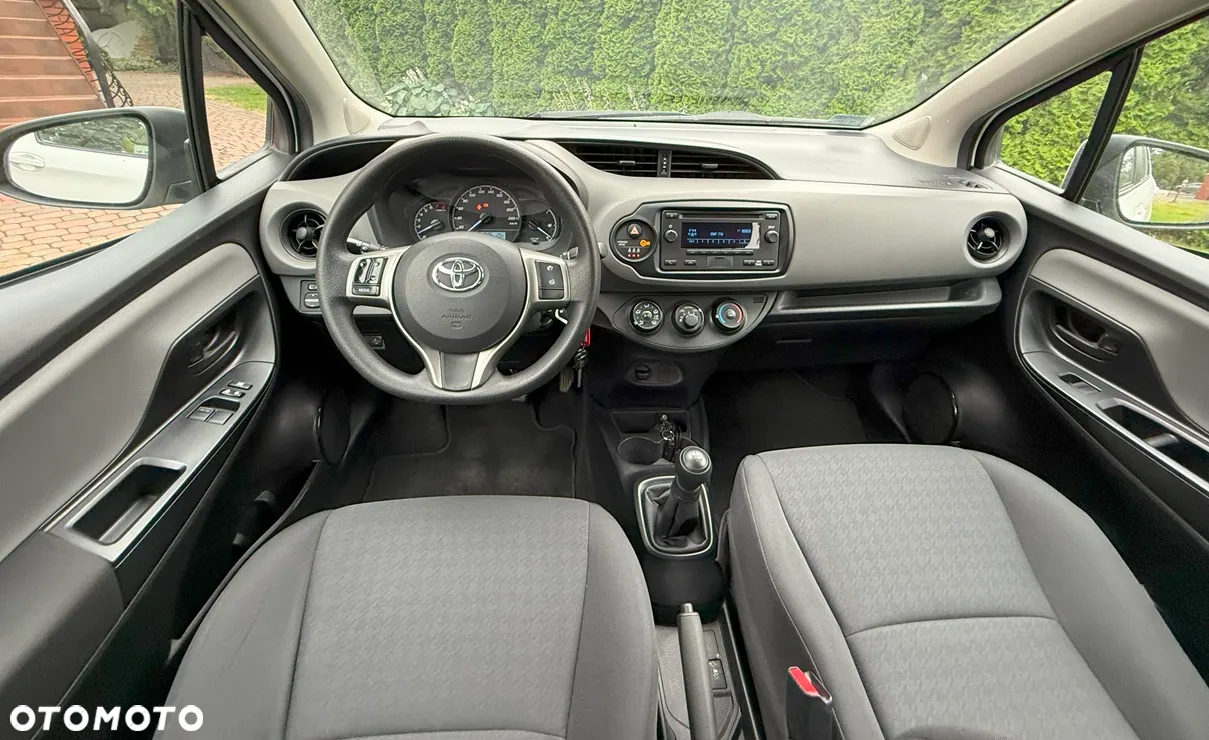 Toyota Yaris - 13
