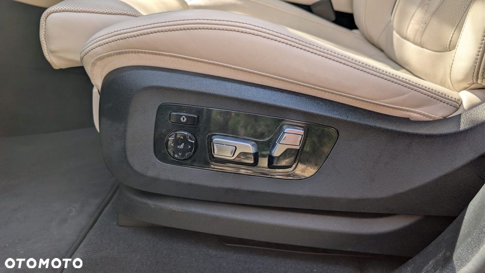 BMW X5 M M50d - 17