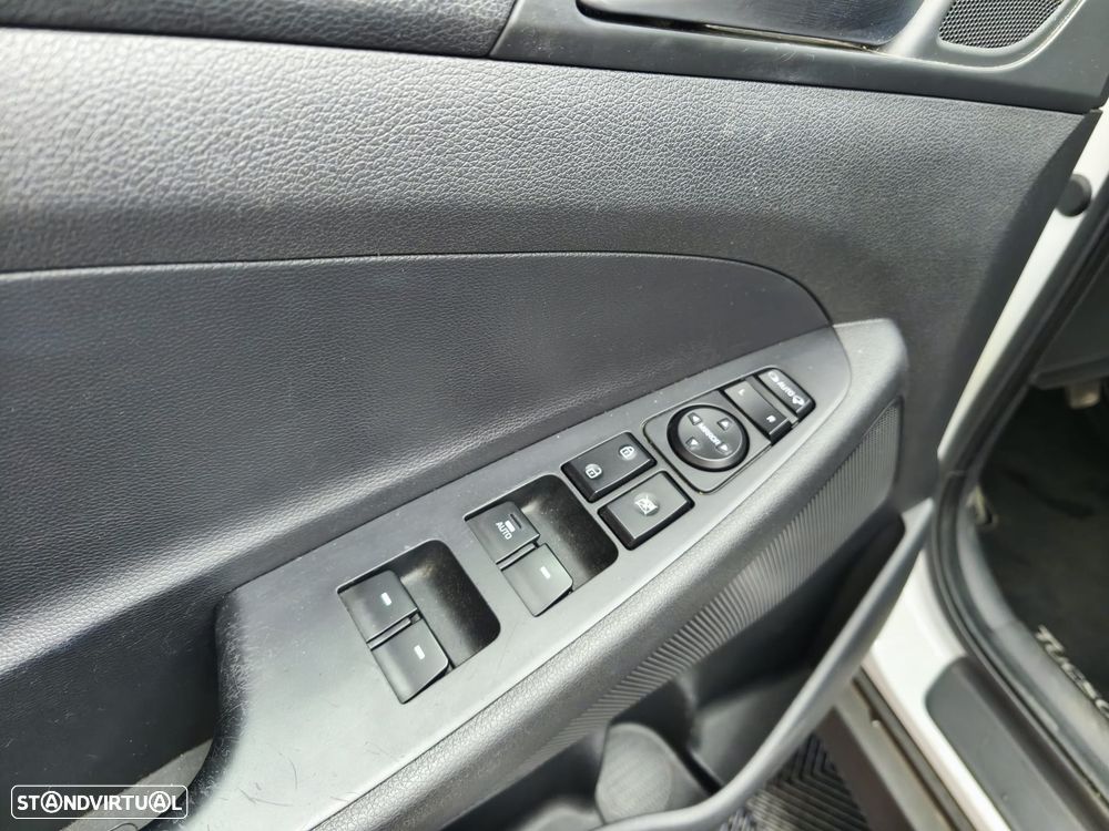 Hyundai Tucson - 12