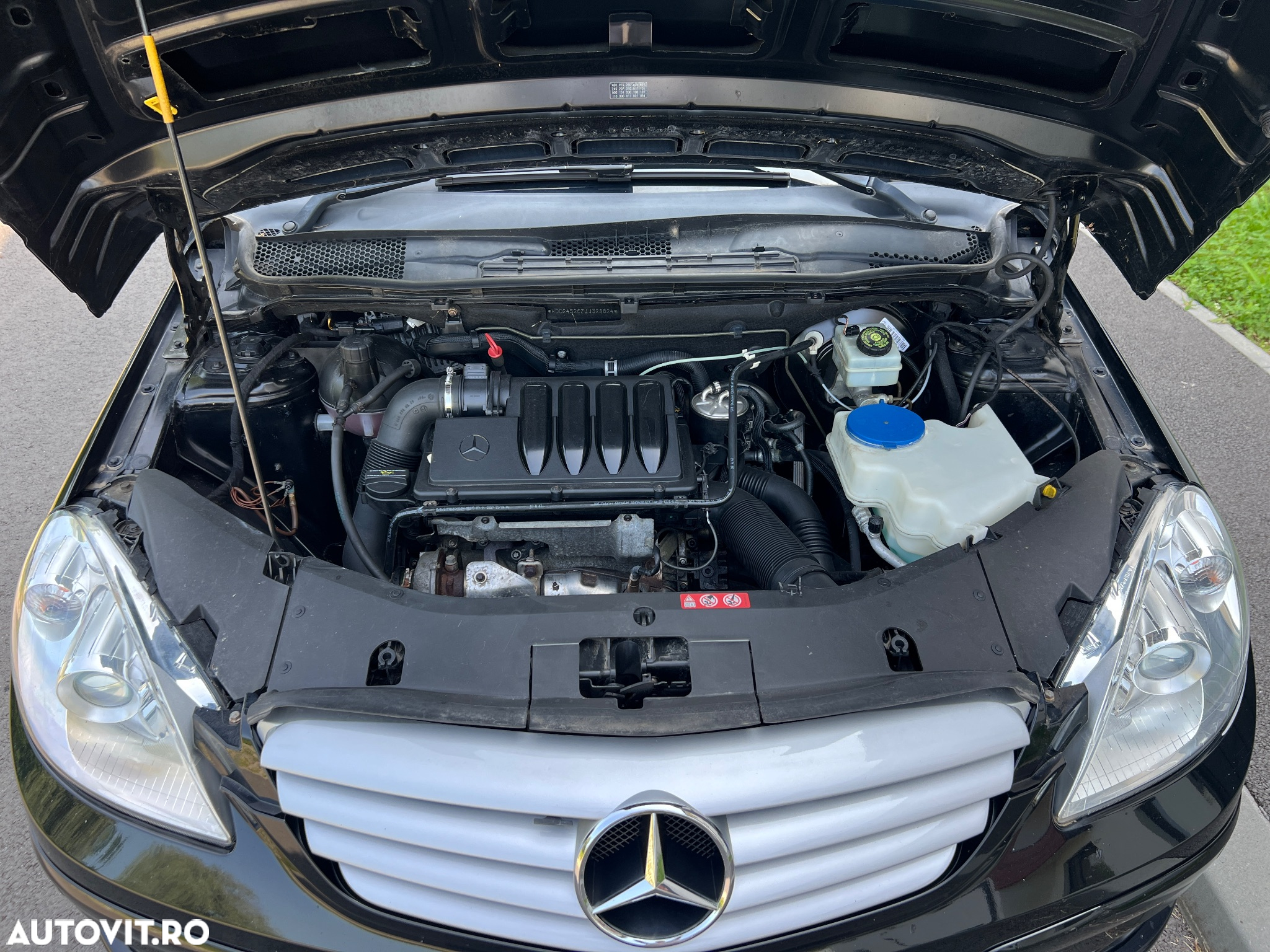 Mercedes-Benz B 180 CDI - 12