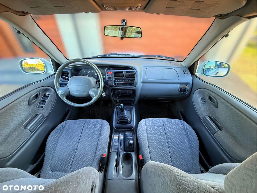 Suzuki Grand Vitara 2.0 TD Comfort Limited - 7
